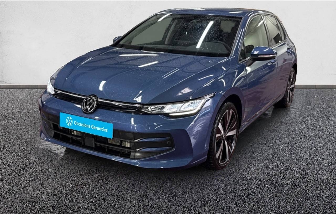 VOLKSWAGEN GOLF ESSENCE 116 CH MANUELLE 2 ROUES MOTRICES VW EDITION