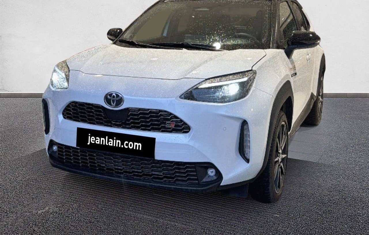 TOYOTA YARIS CROSS HYBRIDE 130 CH AUTOMATIQUE 2 ROUES MOTRICES GR SPORT