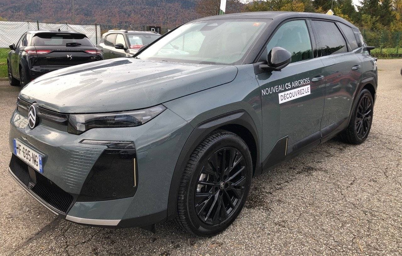 CITROEN E-C5 AIRCROSS ÉLECTRIQUE 213 CH AUTOMATIQUE 2 ROUES MOTRICES MAX