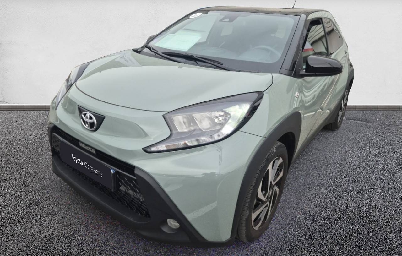 TOYOTA AYGO ESSENCE 72 CH DIN AUTOMATIQUE 2 ROUES MOTRICES DESIGN