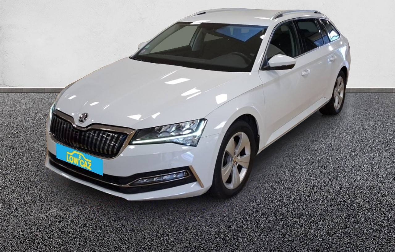 SKODA SUPERB HYBRIDE 218 CH AUTOMATIQUE 2 ROUES MOTRICES BUSINESS