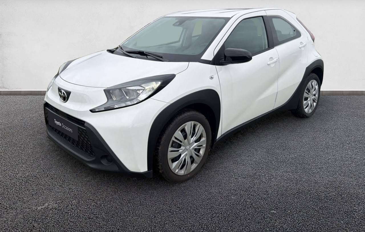 TOYOTA AYGO ESSENCE 72 CH MANUELLE 2 ROUES MOTRICES DYNAMIC