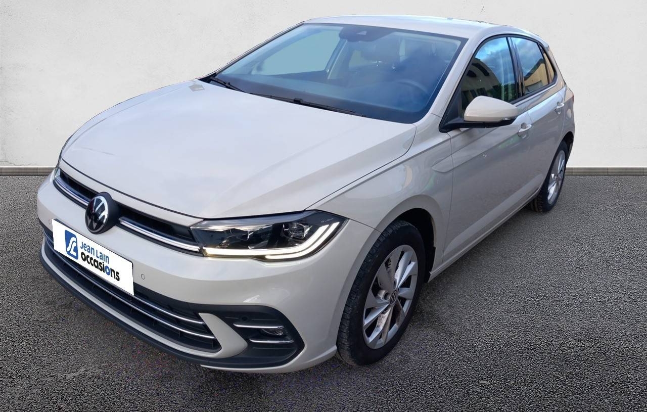 VOLKSWAGEN POLO ESSENCE 95 CH MANUELLE 2 ROUES MOTRICES STYLE