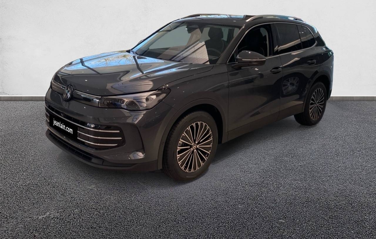 VOLKSWAGEN TIGUAN ESSENCE 150 CH AUTOMATIQUE 2 ROUES MOTRICES ELEGANCE