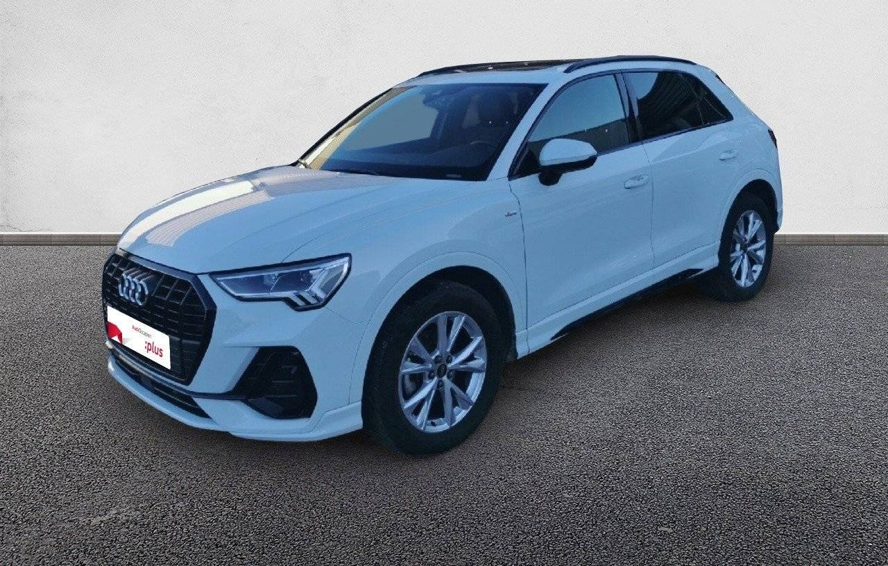 AUDI Q3 ESSENCE 150 CH AUTOMATIQUE 2 ROUES MOTRICES S LINE